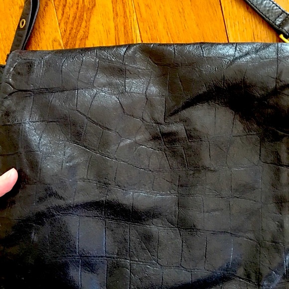 Badgley Mischka Black and Cream Crossbody Purse - Picture 2 of 8